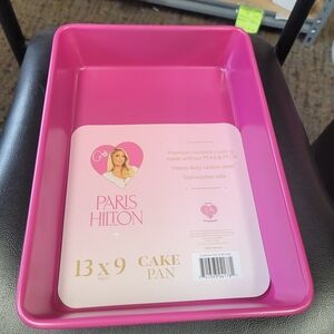 Paris Hilton Pink Cake Pan 13x10 lazana